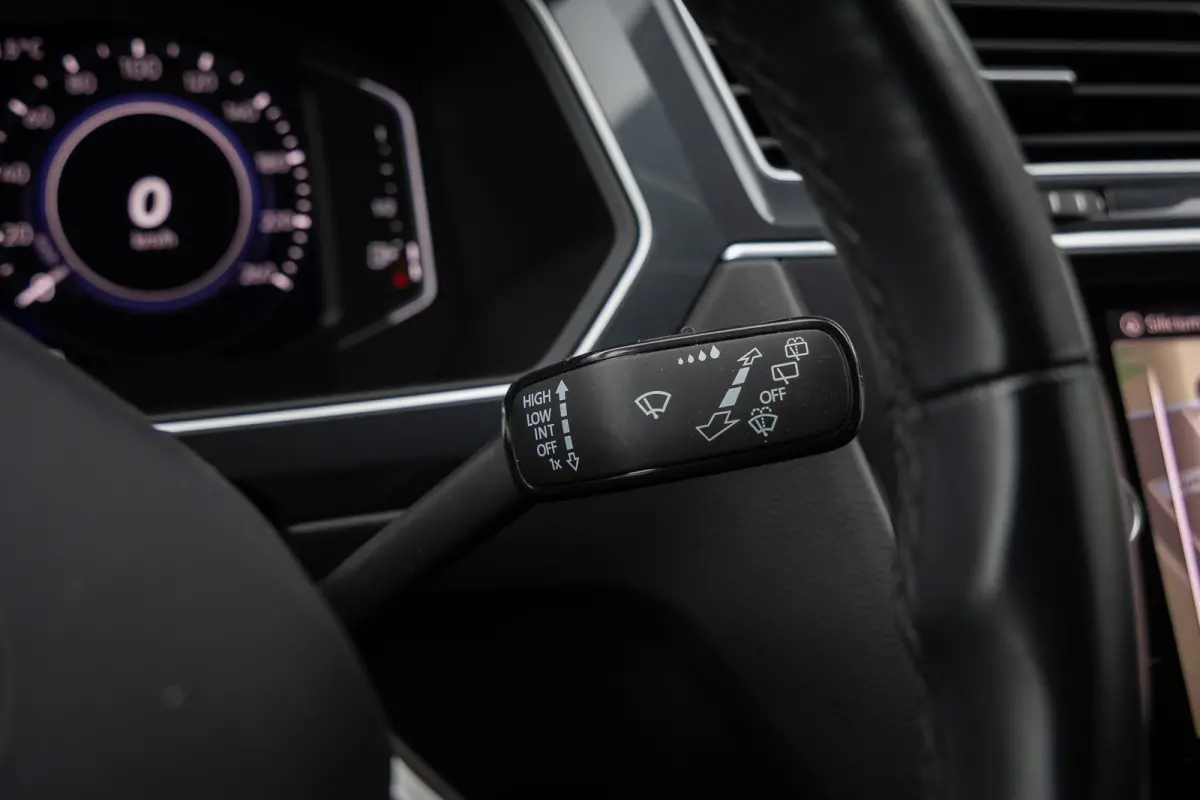 1.4 TSI eHybrid Elegance PHEV | IQ.Light | Stoel+stuur verwarming | Adap cruise | Navi | Apple Carplay/Android Auto | Apple Carplay/Android Auto | Cruise control adaptief | Elektrisch bedien