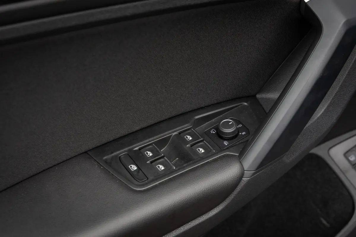 1.4 TSI eHybrid Elegance PHEV | IQ.Light | Stoel+stuur verwarming | Adap cruise | Navi | Apple Carplay/Android Auto | Apple Carplay/Android Auto | Cruise control adaptief | Elektrisch bedien