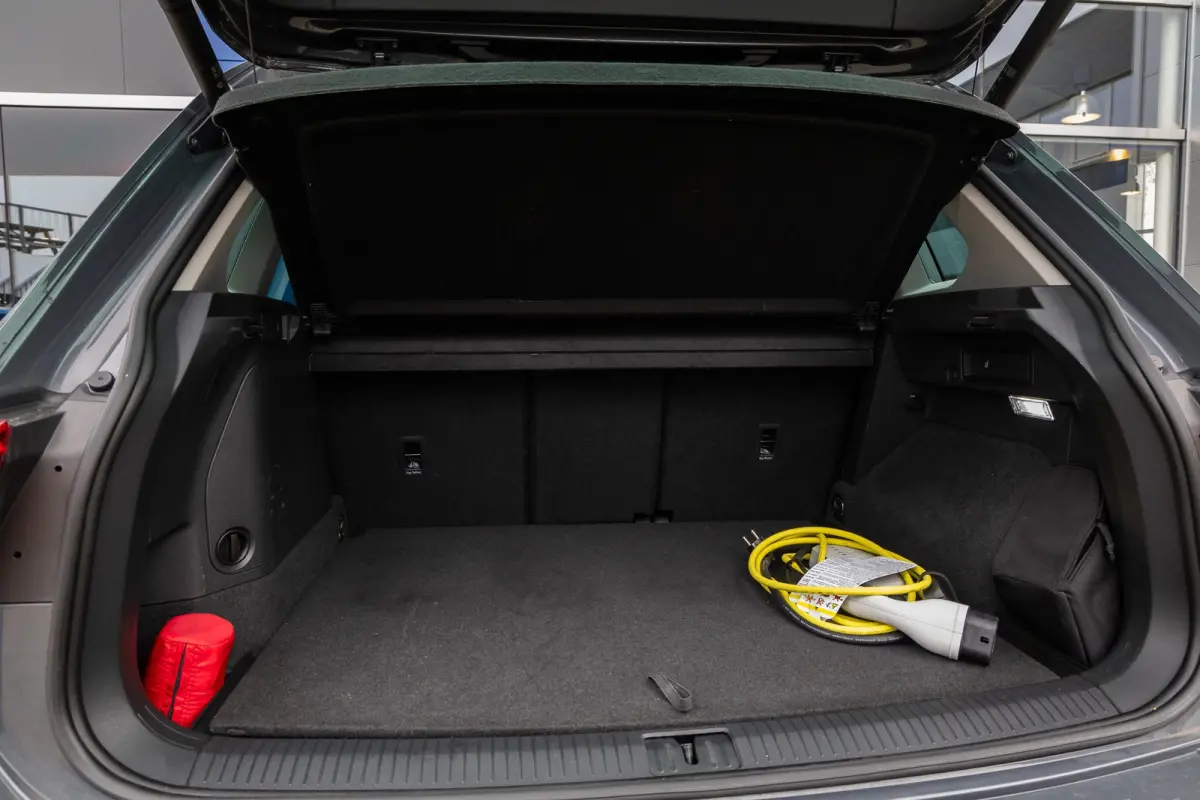 1.4 TSI eHybrid Elegance PHEV | IQ.Light | Stoel+stuur verwarming | Adap cruise | Navi | Apple Carplay/Android Auto | Apple Carplay/Android Auto | Cruise control adaptief | Elektrisch bedien