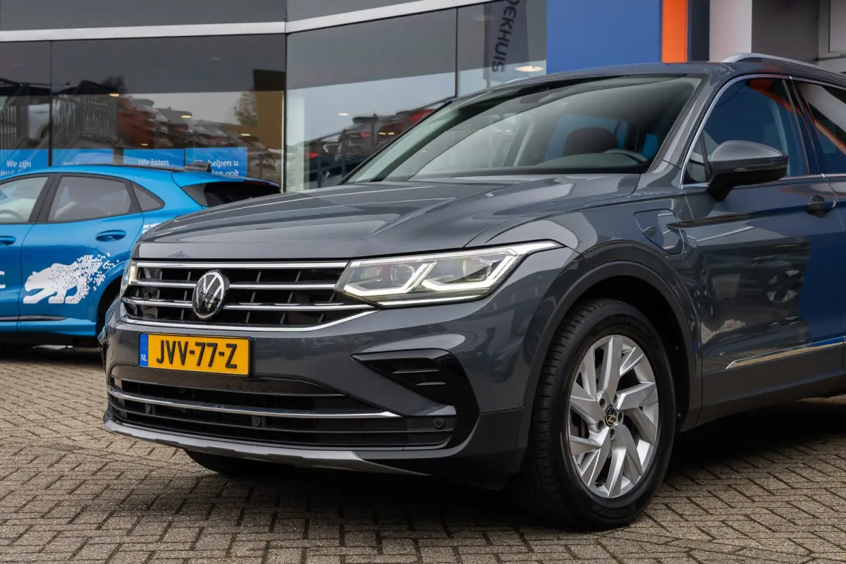 1.4 TSI eHybrid Elegance PHEV | IQ.Light | Stoel+stuur verwarming | Adap cruise | Navi | Apple Carplay/Android Auto | Apple Carplay/Android Auto | Cruise control adaptief | Elektrisch bedien