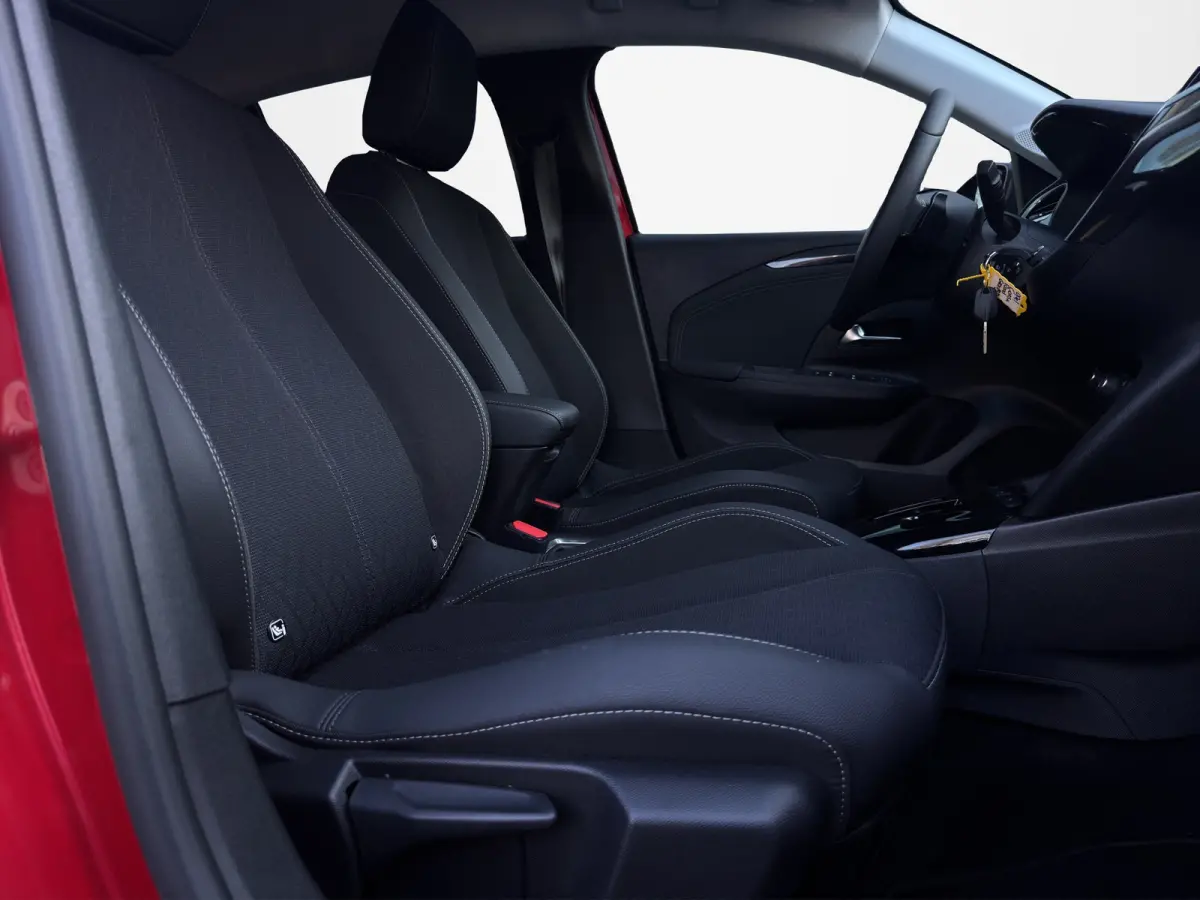 1.2 Level 3 Automaat 100pk | 1e eigenaar | Apple Carplay/Android auto | 16" LMV | PDC v&a |