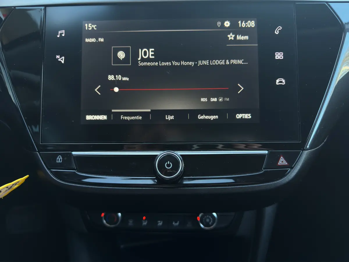 1.2 Level 3 Automaat 100pk | 1e eigenaar | Apple Carplay/Android auto | 16" LMV | PDC v&a |