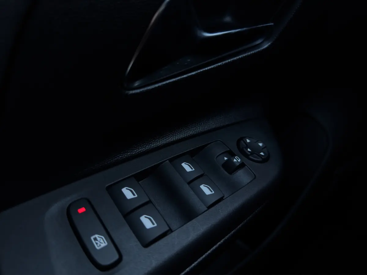 1.2 Level 3 Automaat 100pk | 1e eigenaar | Apple Carplay/Android auto | 16" LMV | PDC v&a |