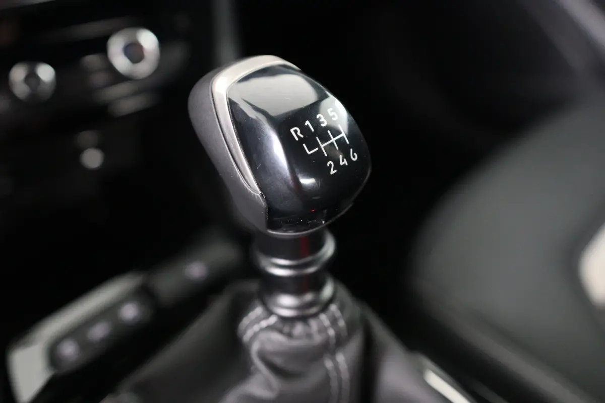 1.2 Turbo Ultimate | Navigatie | Adaptieve Cruise | Camera | Climate control | Stoel/stuurverwarming | Parkeersensoren!