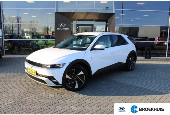 Connect+ 84 kWh | Leder | Parkeersensoren voor en achter | Elektrisch bedienbare voorstoelen | | Achteruitrijcamera | Adaptief demping systeem | Airco (automatisch)