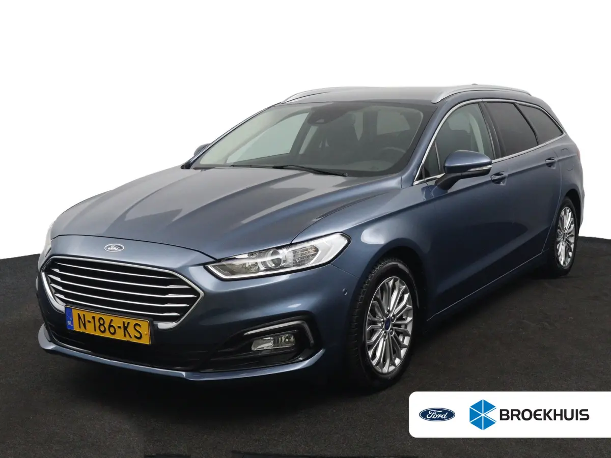 2.0 IVCT HEV Titanium | Camera | Privacy Glass | Navigatie | Cruise Control | Stoelverwarming | Verwarmde Voorruit