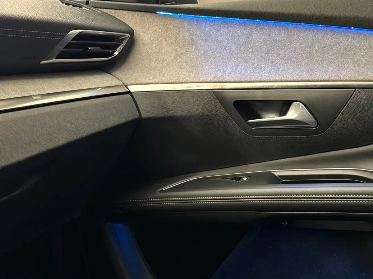 1.2 PureTech GT | Achteruitrij camera | Airco (automatisch) | Cruise control adaptief met Stop&Go