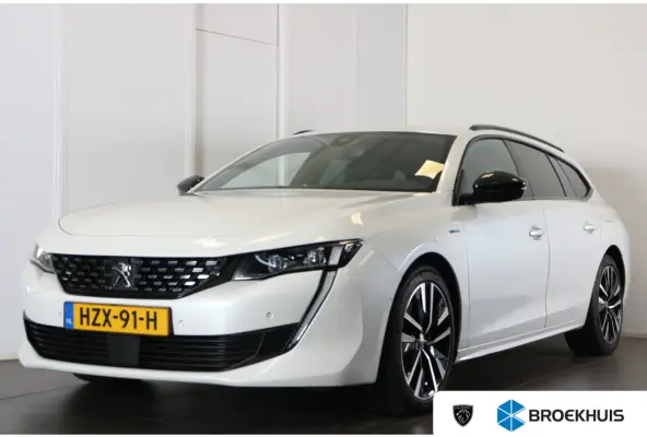 GT Hybrid 225 e-EAT8 | Camera | Navi | Stoelverwarming | Leder/Stof! | 18'' Lichtemetaal | Ad. Cruise control | Keyless | PDC V+A |