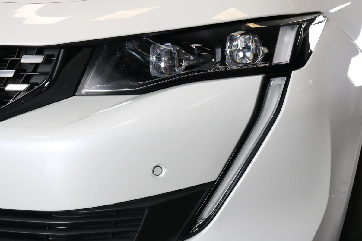 GT Hybrid 225 e-EAT8 | Camera | Navi | Stoelverwarming | Leder/Stof! | 18'' Lichtemetaal | Ad. Cruise control | Keyless | PDC V+A |