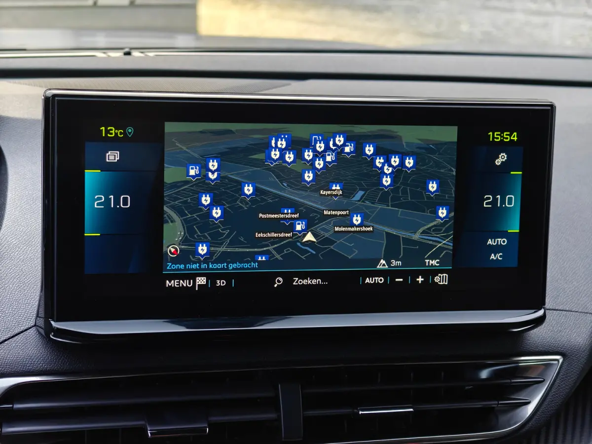 1.6 Plug-In Hybride | Navigatie | Adapt. Cruise | Climate Control | Camera | 19'' L.M. | 7,4 kW lader | Achterbank in delen neerklapbaar | Achteruitrijcamera