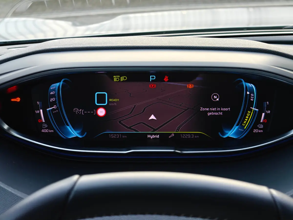 1.6 Plug-In Hybride | Navigatie | Adapt. Cruise | Climate Control | Camera | 19'' L.M. | 7,4 kW lader | Achterbank in delen neerklapbaar | Achteruitrijcamera
