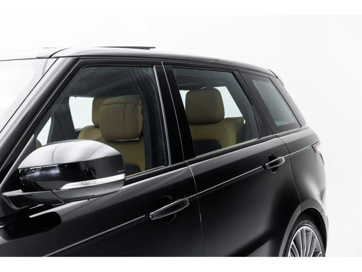 5.0 V8 SC Autobiography | Meridian Audio | Panorama schuifdak | Adaptive Dynamics | Koel-/verwarmbare voor- en achterzittingen |