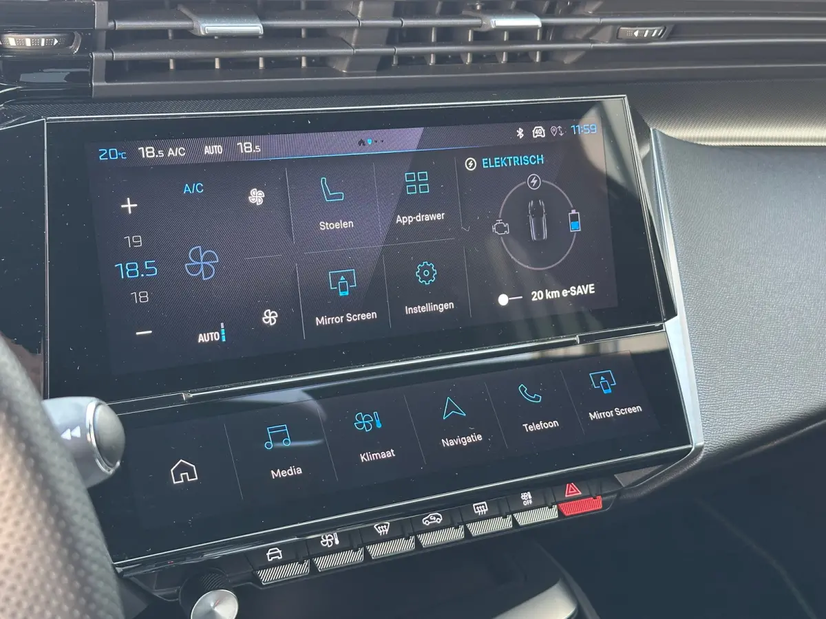 1.6 Plug-in Hybrid 180 GT | Apple Carplay / Android Auto | 360° Camera | Elek. Stoelen | Navigatie | Camera | Adaptieve Cruise Control | Achterbank in delen neerklapbaar | Achteruitrijcamer