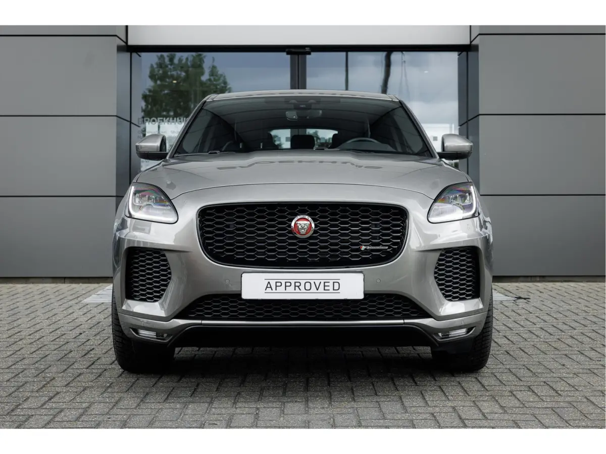 P250 AWD R-Dynamic S | Panoramadak | Elektr achterklep | Black Pack | Verwarmbare voorstoelen |