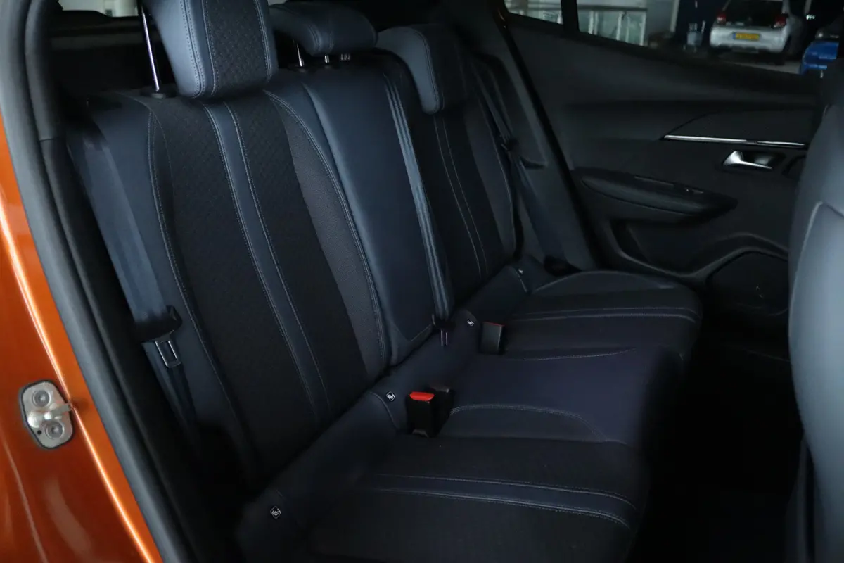 1.2 Turbo Allure | Dealer Onderhouden | 1st Eigenaar | Cruise Control | Camera | Navi | Carplay | Climate | LMV |