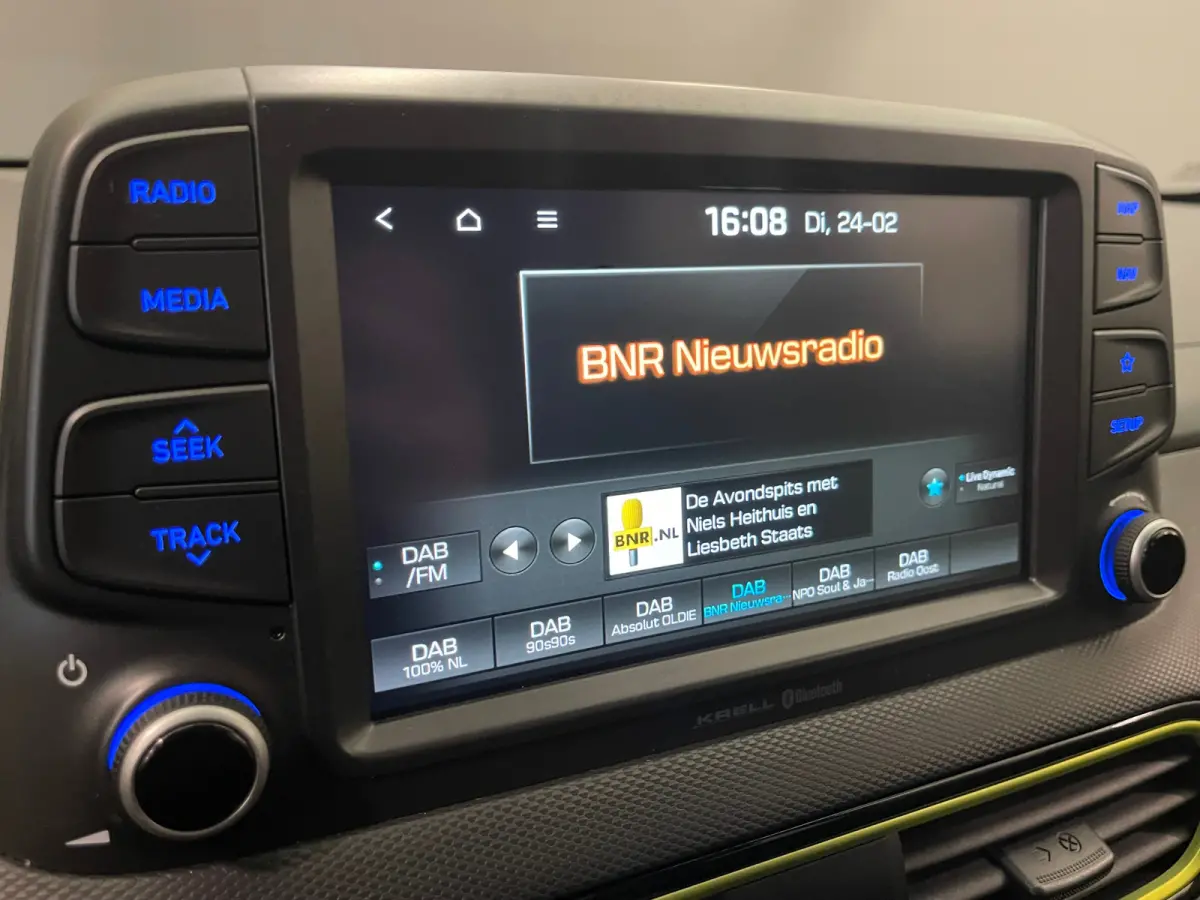 1.6 T-GDI Premium | Head up display | Achteruitrijcamera | Stoelverwarming + stuurwiel verwarming | Krell Audio | Lime Colour Pack | Achteruitrijcamera | Airco (automatisch) | Apple Carplay/