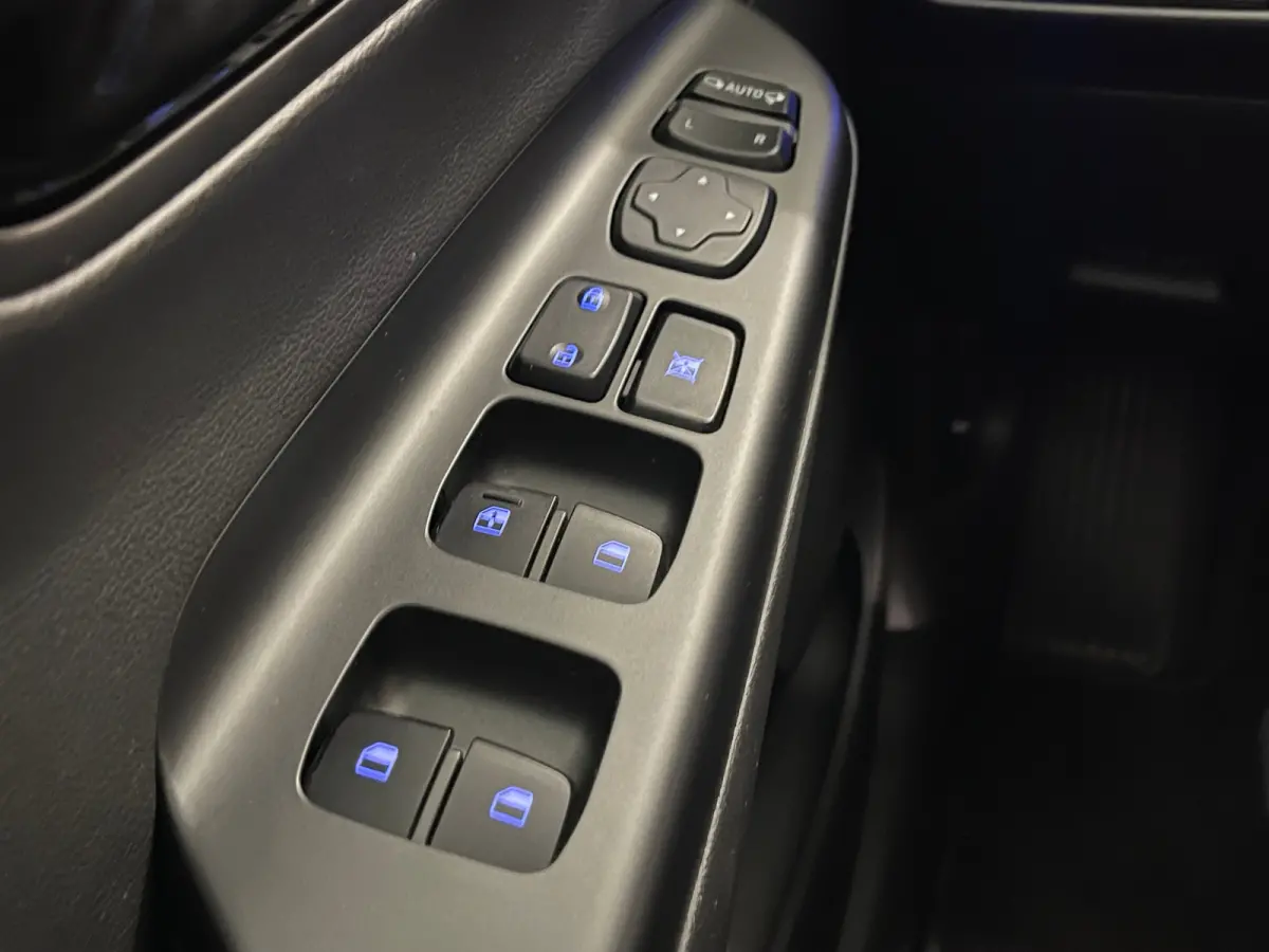 1.6 T-GDI Premium | Head up display | Achteruitrijcamera | Stoelverwarming + stuurwiel verwarming | Krell Audio | Lime Colour Pack | Achteruitrijcamera | Airco (automatisch) | Apple Carplay/
