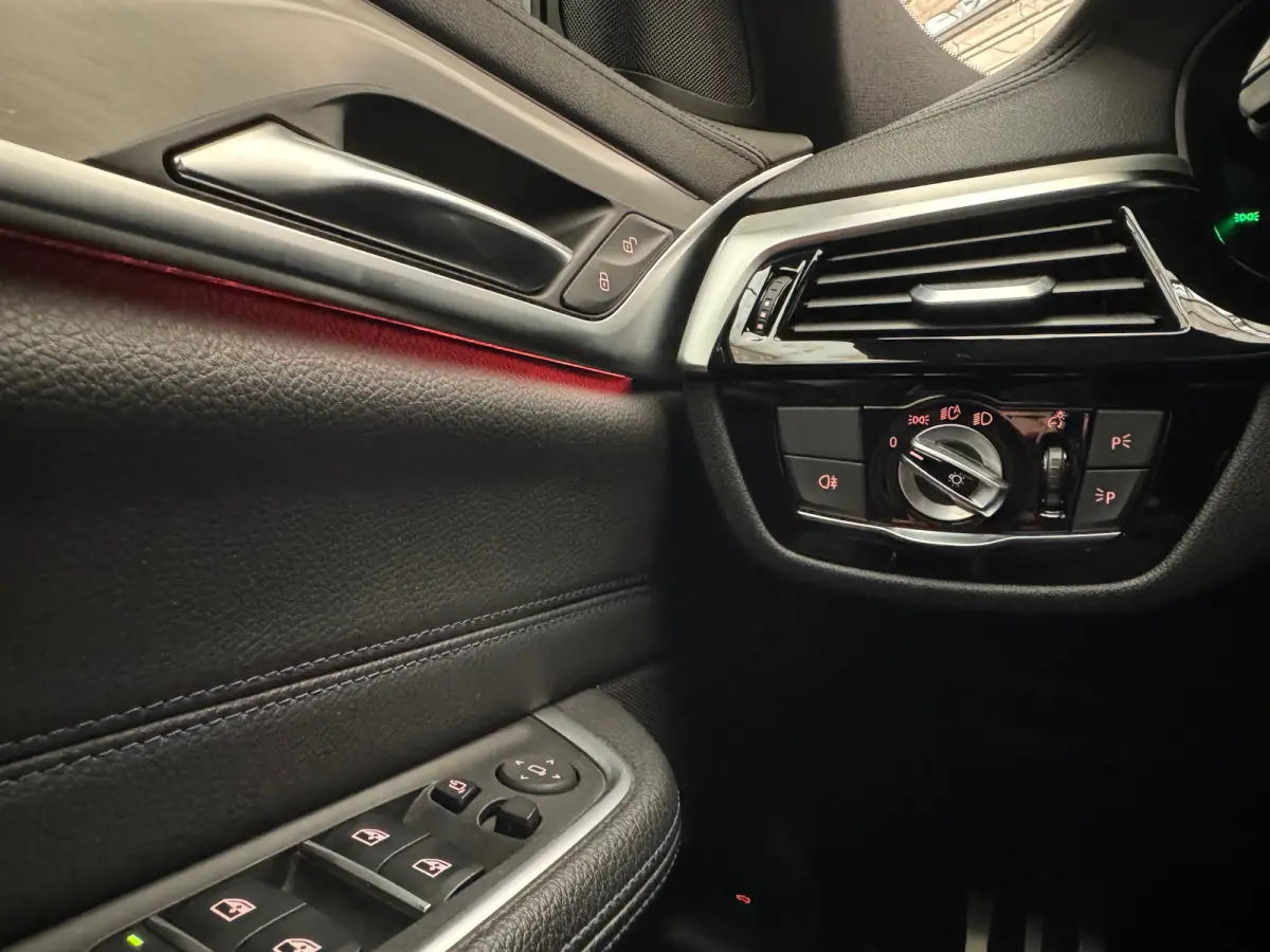 Gran Turismo 640i High Executive 2100KG Trekgewicht | M-Styling | Luxe Lederen Bekleding | Voor + Achter Stoelverwarming | Elek. Stoelen | Elek. Achterklep | Achterspoiler | Achterstoelen ve