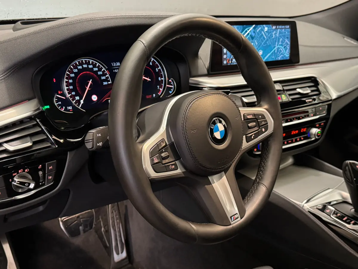 Gran Turismo 640i High Executive 2100KG Trekgewicht | M-Styling | Luxe Lederen Bekleding | Voor + Achter Stoelverwarming | Elek. Stoelen | Elek. Achterklep | Achterspoiler | Achterstoelen ve