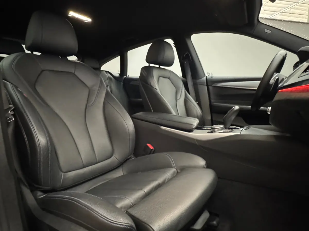 Gran Turismo 640i High Executive 2100KG Trekgewicht | M-Styling | Luxe Lederen Bekleding | Voor + Achter Stoelverwarming | Elek. Stoelen | Elek. Achterklep | Achterspoiler | Achterstoelen ve