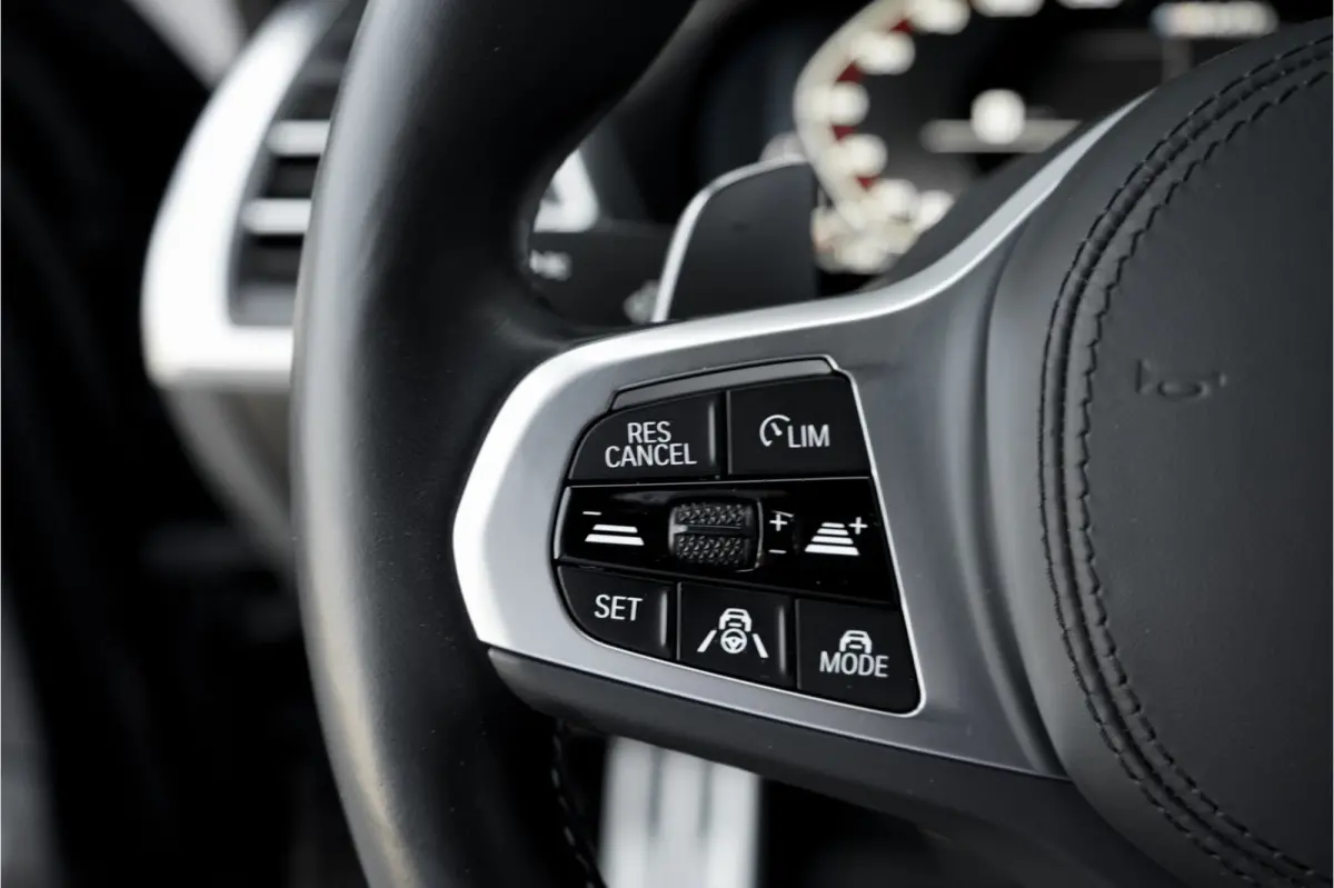 M40i xDrive High Executive Laser HUD ACC Audio Upgrade 20"