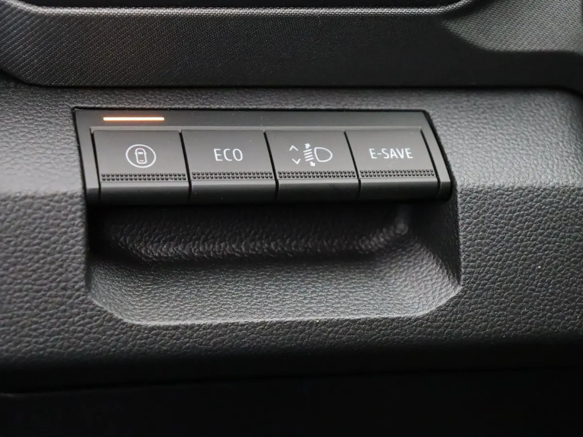 1.8 Hybrid 155pk Journey | Stoel- en stuurwielverwarming | Elek. achterklep | Adaptive cruise control |