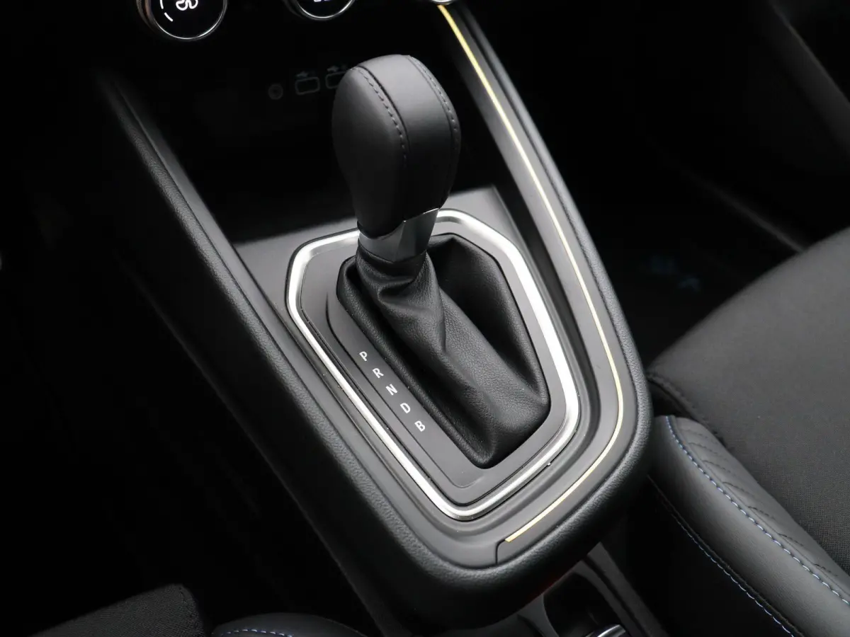 E-Tech Full Hybrid 145pk esprit Alpine | Stoel- en stuurwielverwarming | Achteruitrijcamera | Apple Carplay / Android Auto |
