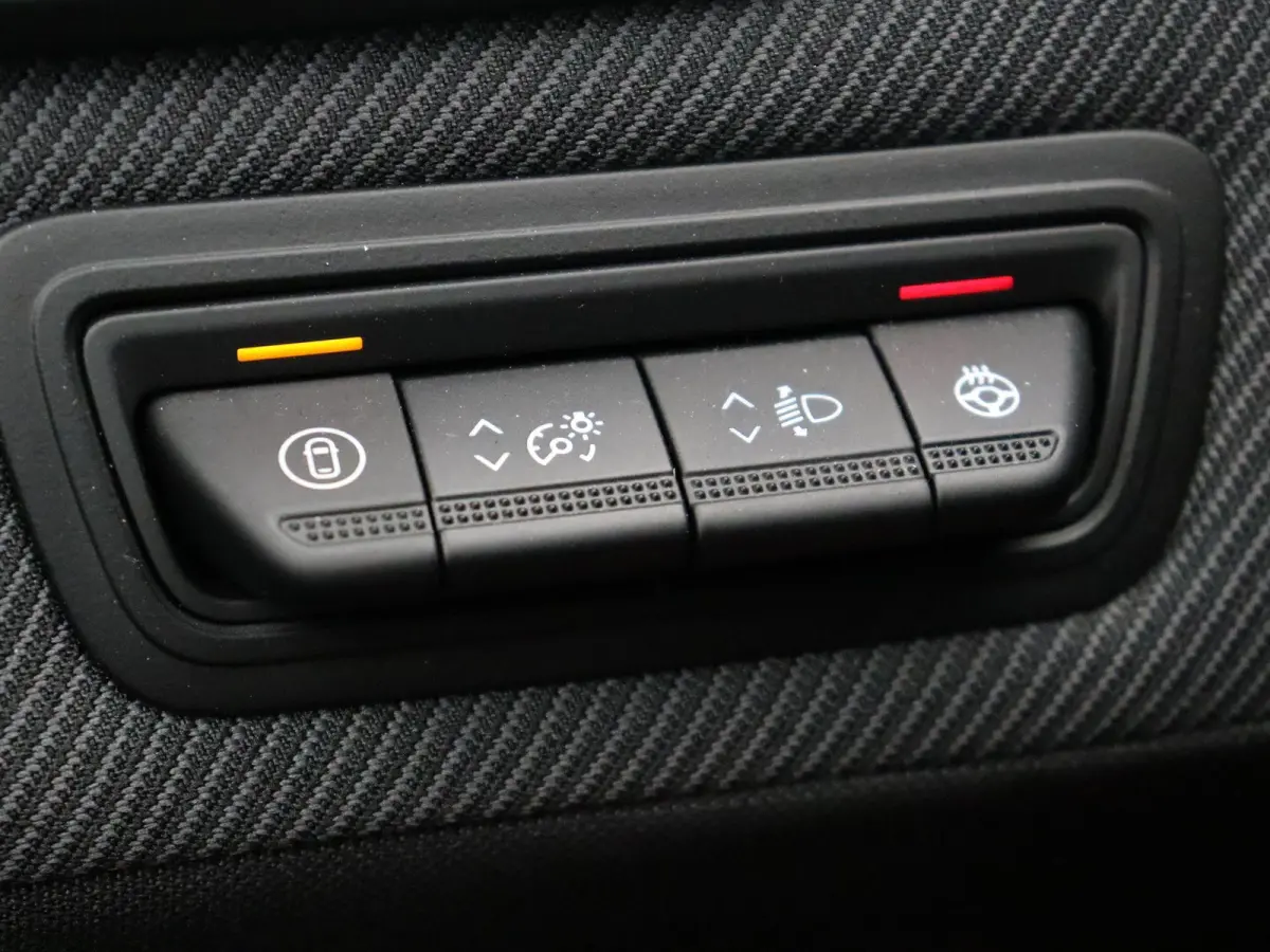 E-Tech Full Hybrid 145pk esprit Alpine | Stoel- en stuurwielverwarming | Achteruitrijcamera | Apple Carplay / Android Auto |