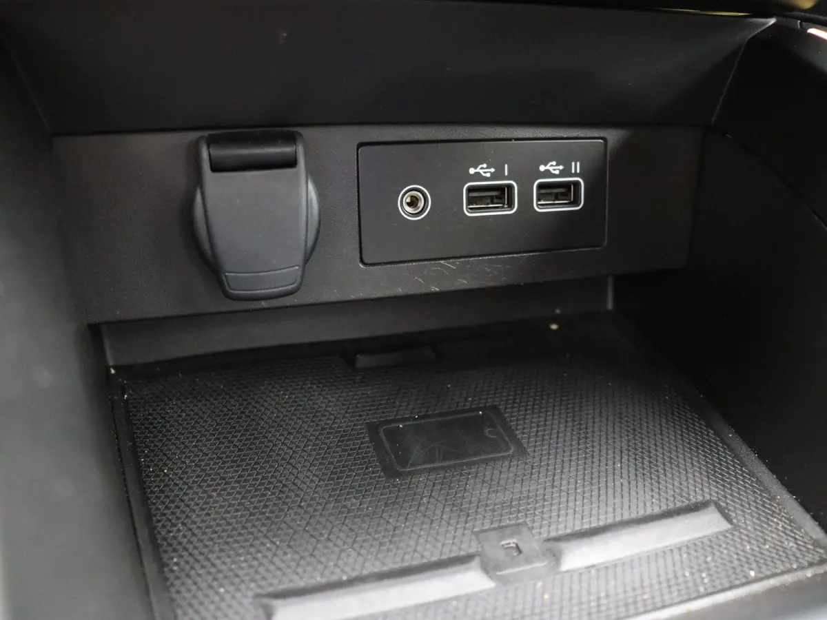 E-Tech Full Hybrid 145pk esprit Alpine | Stoel- en stuurwielverwarming | Achteruitrijcamera | Apple Carplay / Android Auto |