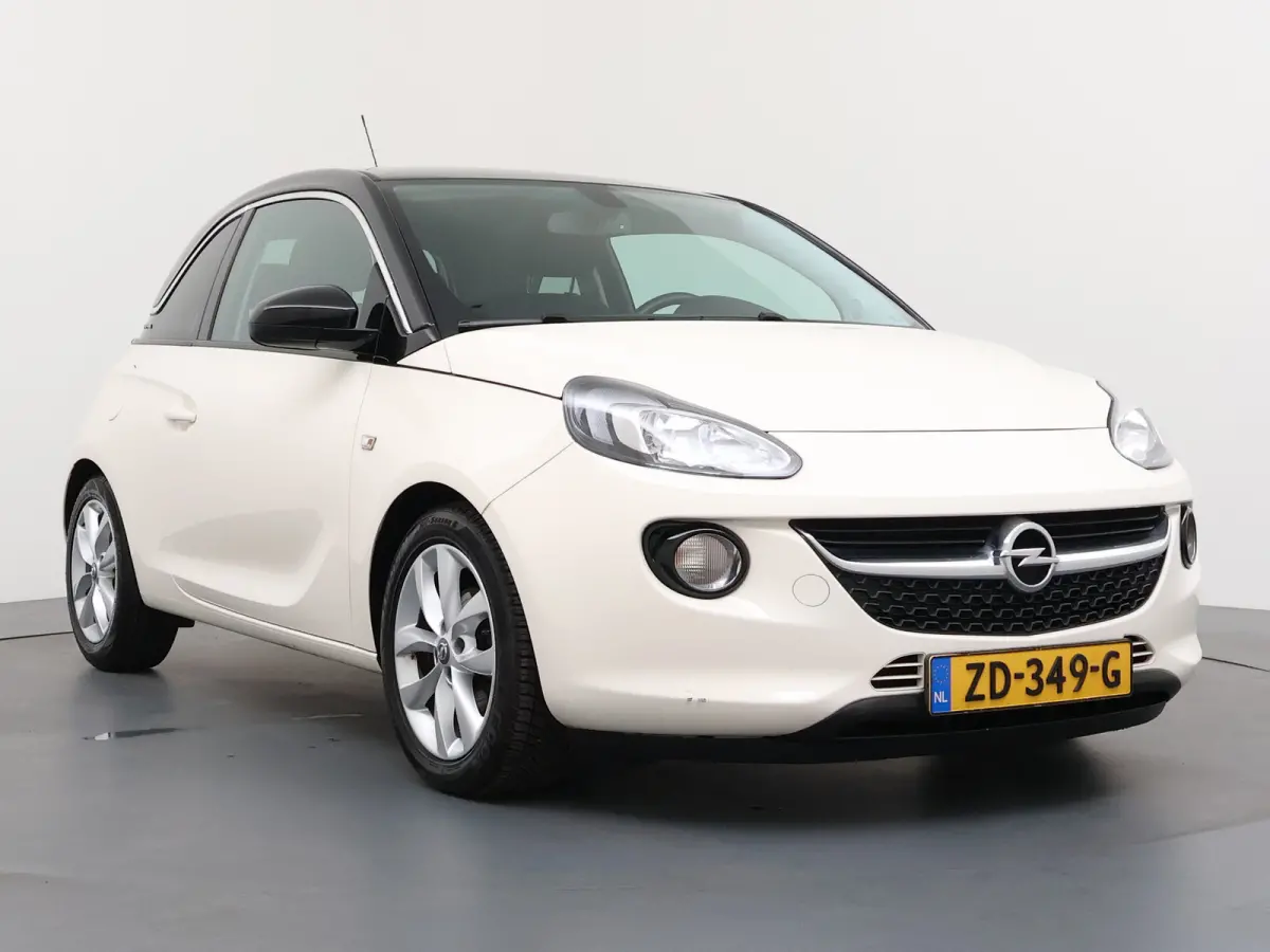 1.0 Turbo BlitZ | Apple CarPlay/Android Auto | Parkeersensor achter | Stuurwiel verwarmd