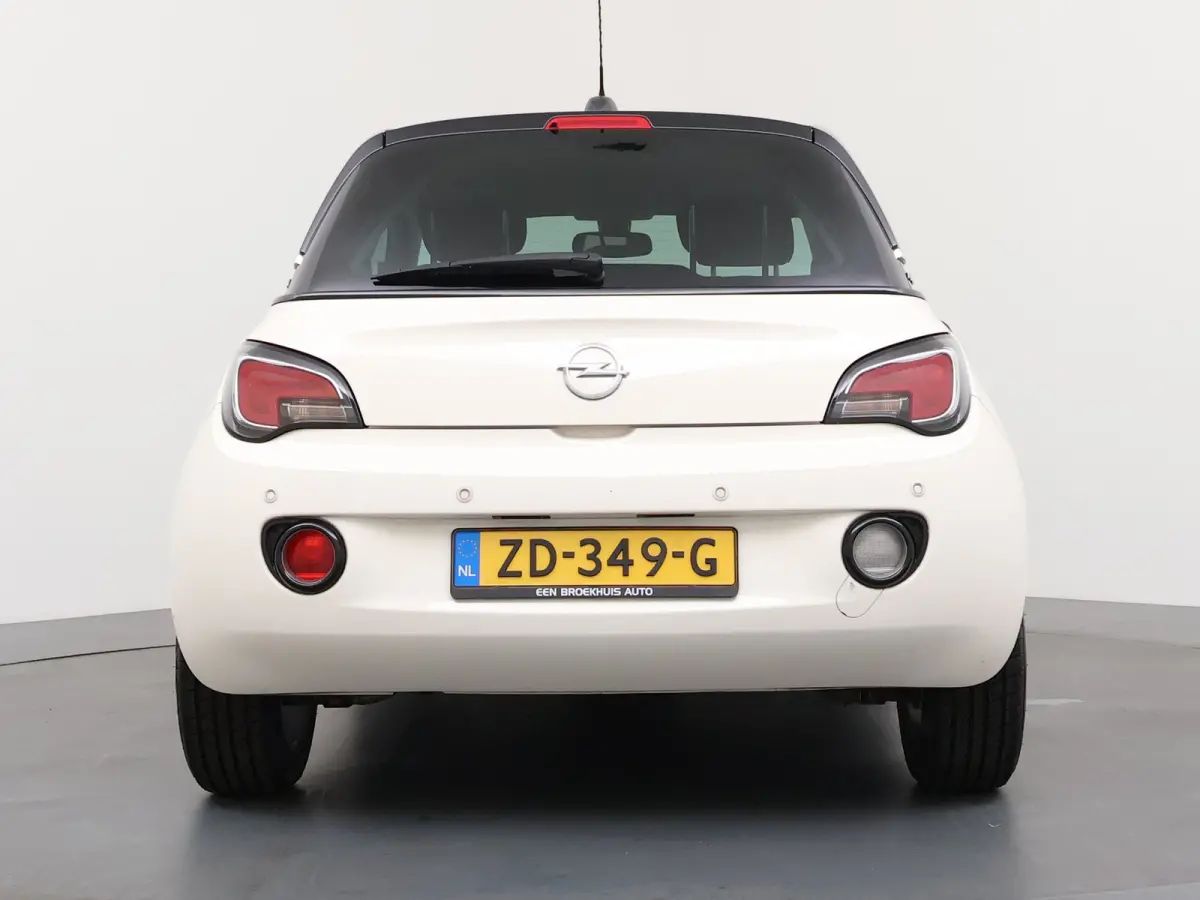 1.0 Turbo BlitZ | Apple CarPlay/Android Auto | Parkeersensor achter | Stuurwiel verwarmd