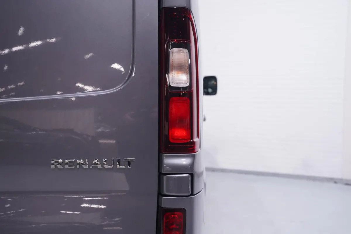 1.6 dCi 125 pk Dubbel Cabine L2 Navi, Trekhaak Airco ECC, Cruise Control, Slechts 117 dkm, 6-Zits