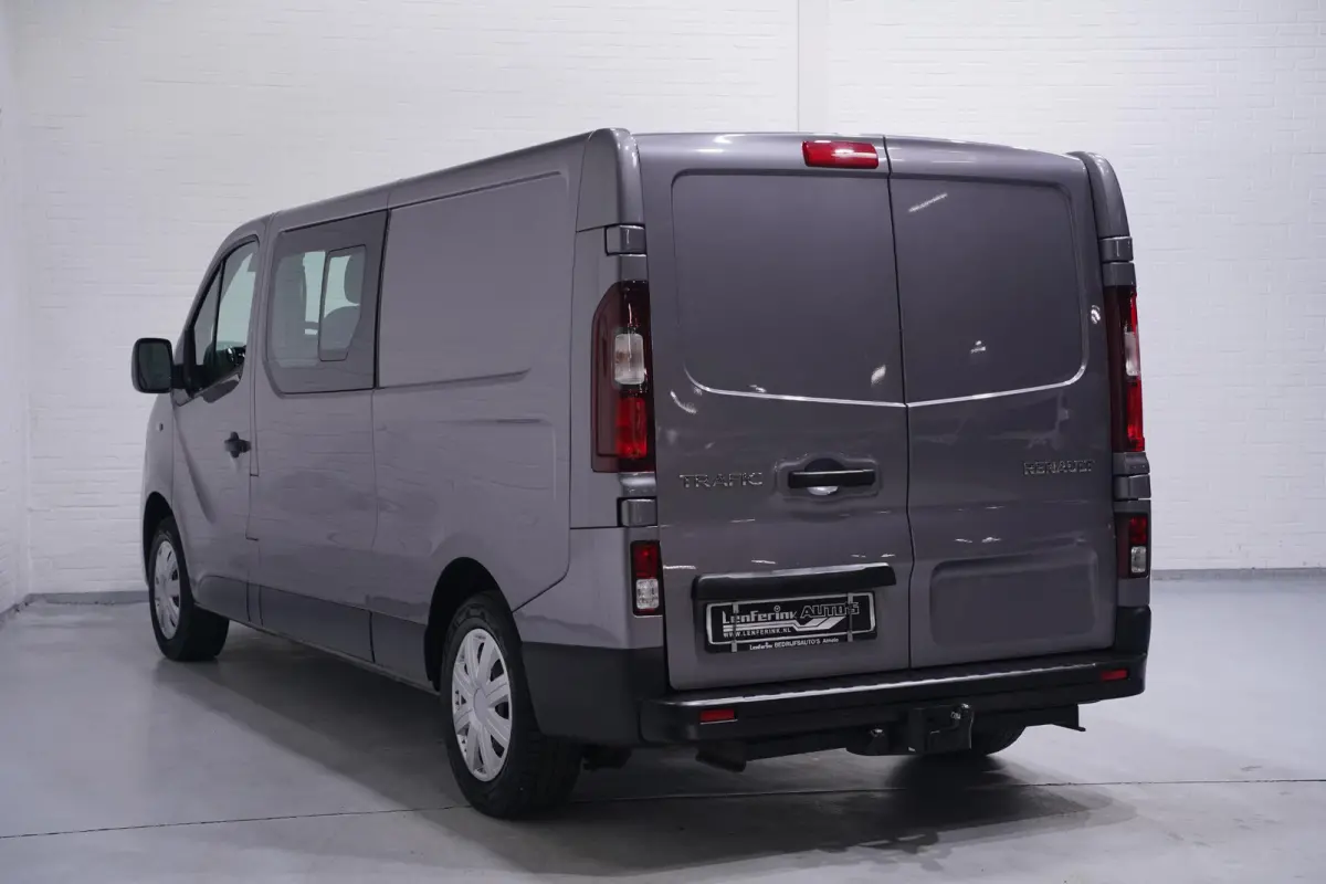 1.6 dCi 125 pk Dubbel Cabine L2 Navi, Trekhaak Airco ECC, Cruise Control, Slechts 117 dkm, 6-Zits