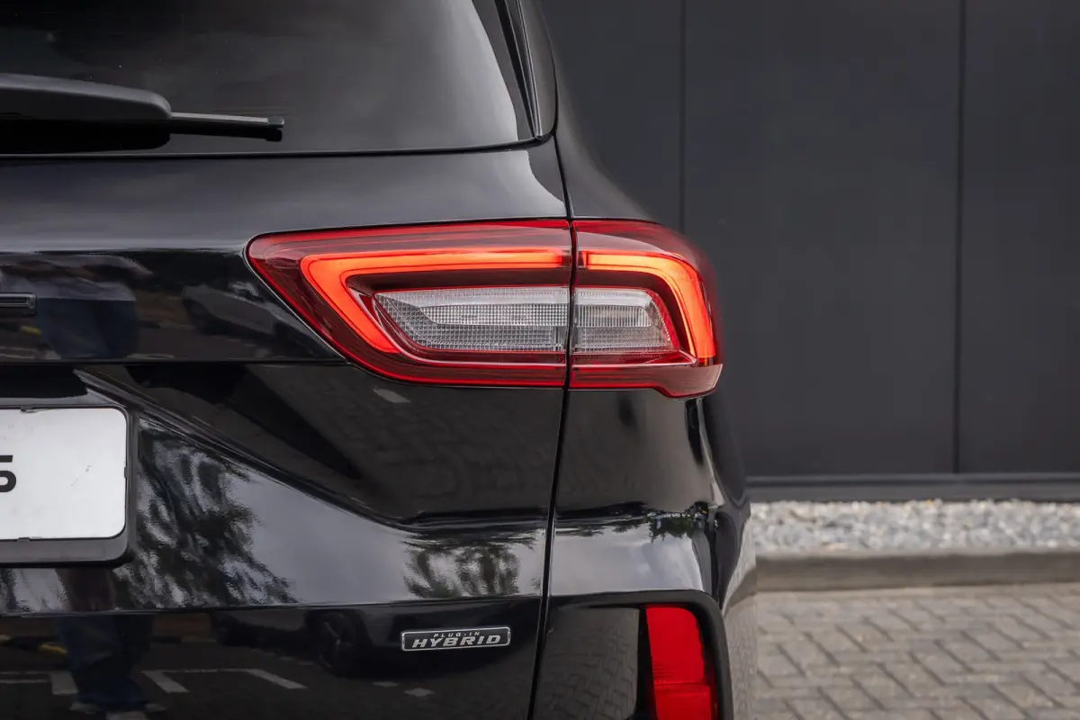 2.5 PHEV ST-Line X | Adaptieve cruise | Matrix LED | B&O Audio | AGR Stoelen incl. memory | Head-up display | Dodehoek detectie | 2100kg trekgewicht | Keyless | Elec. achterklep