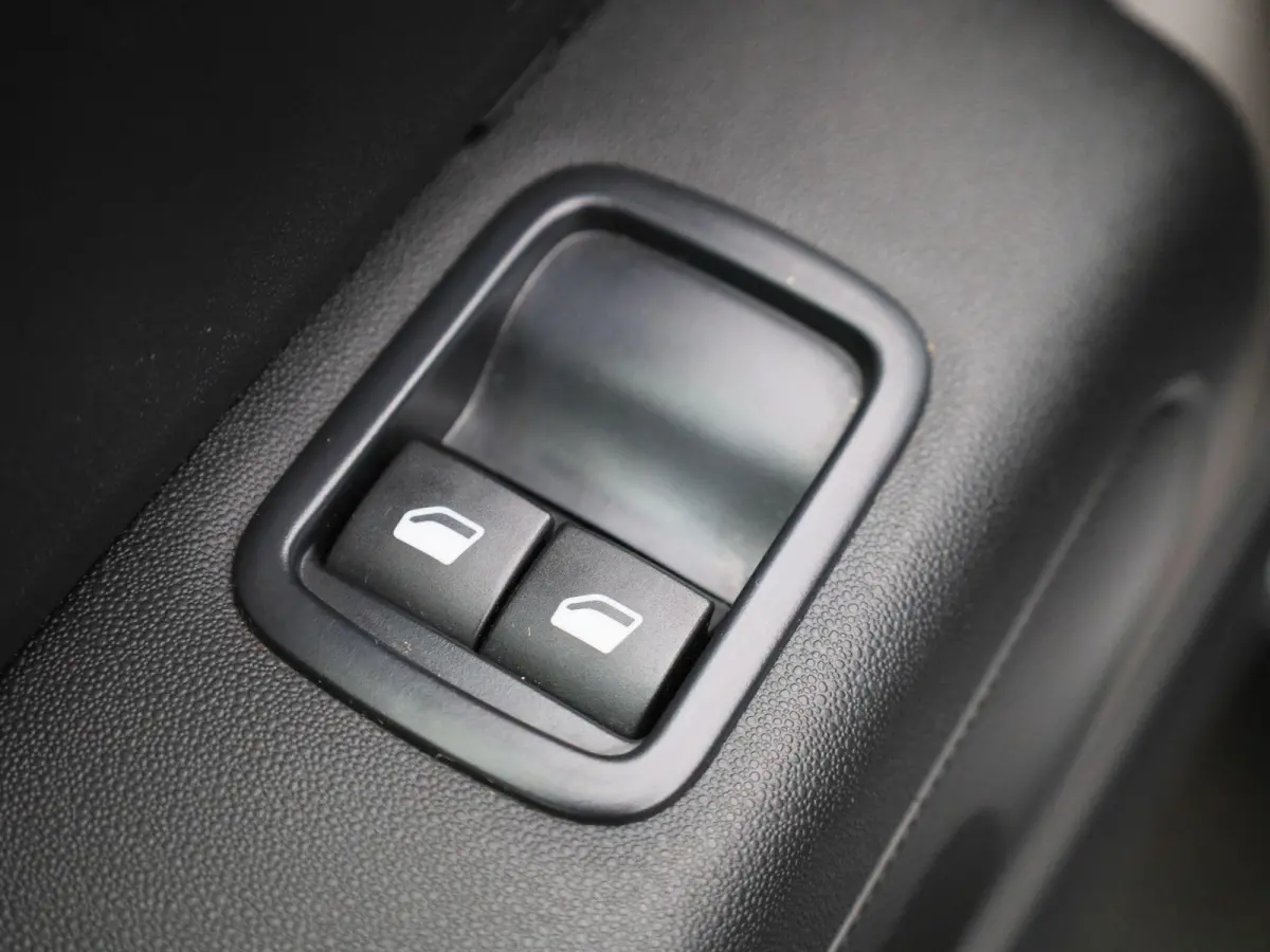 1.2 PureTech 82 S&S MAN Feel | Cruise Control | Navigatie | Apple Carplay/Android Auto |