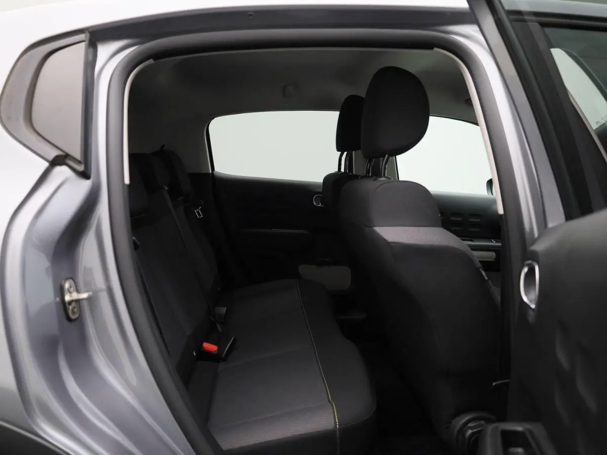 1.2 PureTech 82 S&S MAN Feel | Cruise Control | Navigatie | Apple Carplay/Android Auto |