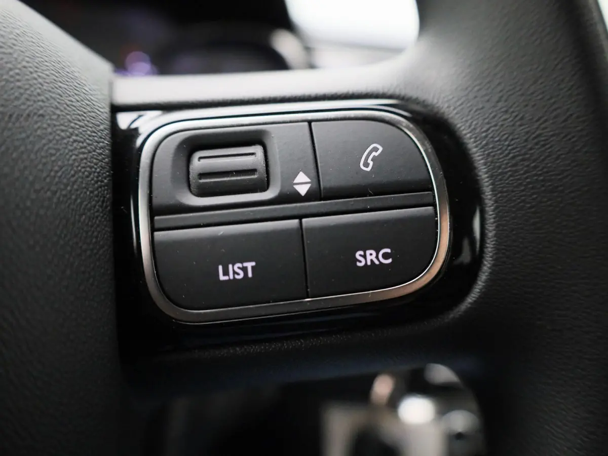 1.2 PureTech 82 S&S MAN Feel | Cruise Control | Navigatie | Apple Carplay/Android Auto |