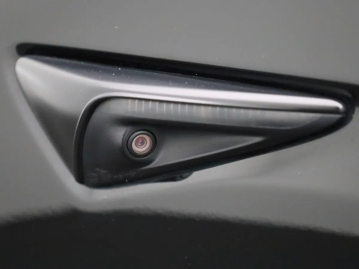 Long Range Dual Motor 75 kWh | PANO | ACC | 360 Camera | Stoel + Stuurverwarming | Lane Assist |