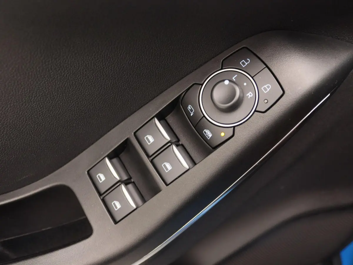 1.0 EcoBoost ST-Line X | Apple Carplay/Android Auto | Winter Pakket | Camera | Elektrische Achterklep |