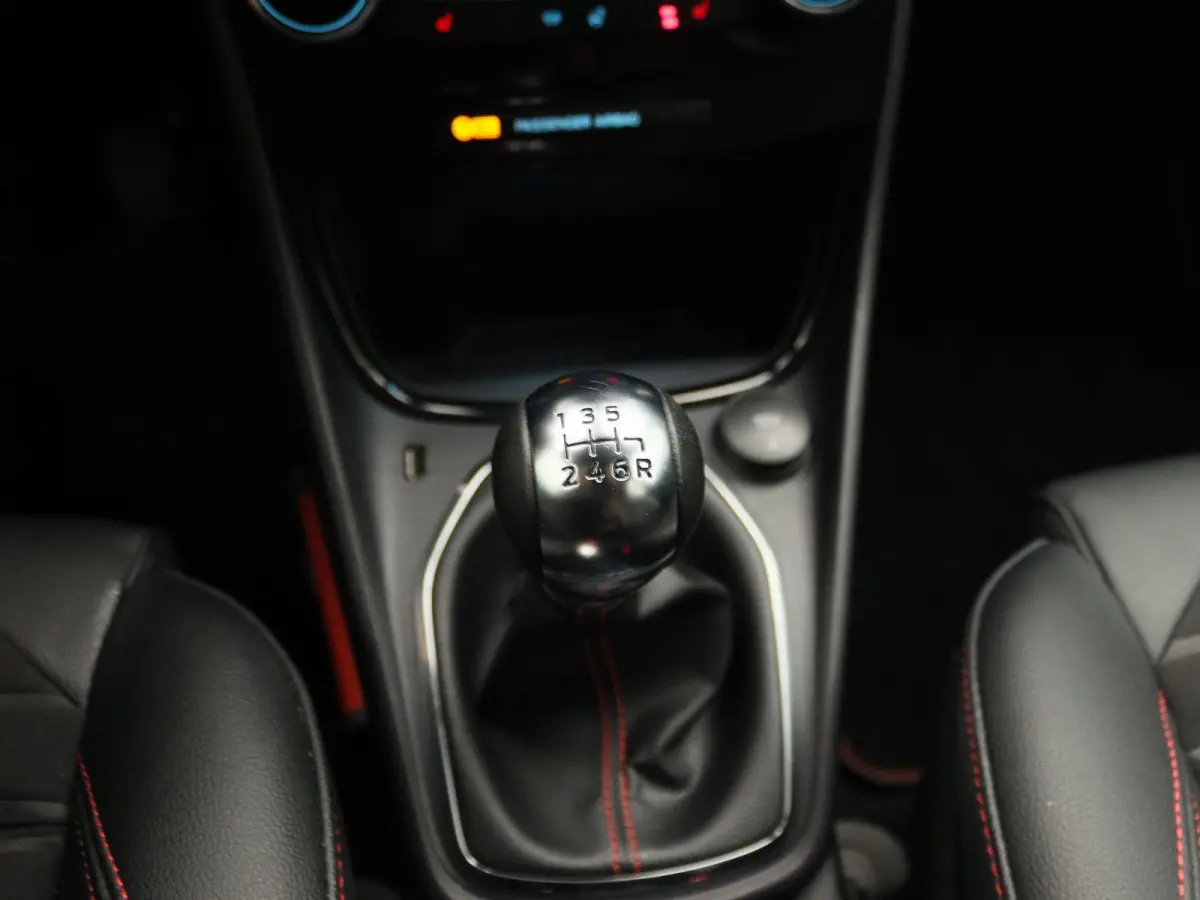 1.0 EcoBoost ST-Line X | Apple Carplay/Android Auto | Winter Pakket | Camera | Elektrische Achterklep |
