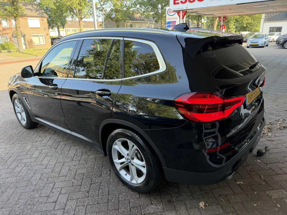 X Drive30 E High Executive, Led, Navi, Leer, Camera..