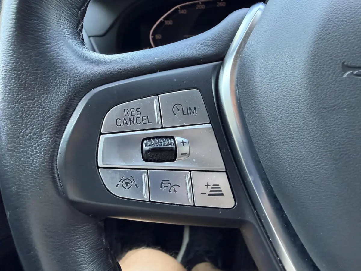 X Drive30 E High Executive, Led, Navi, Leer, Camera..