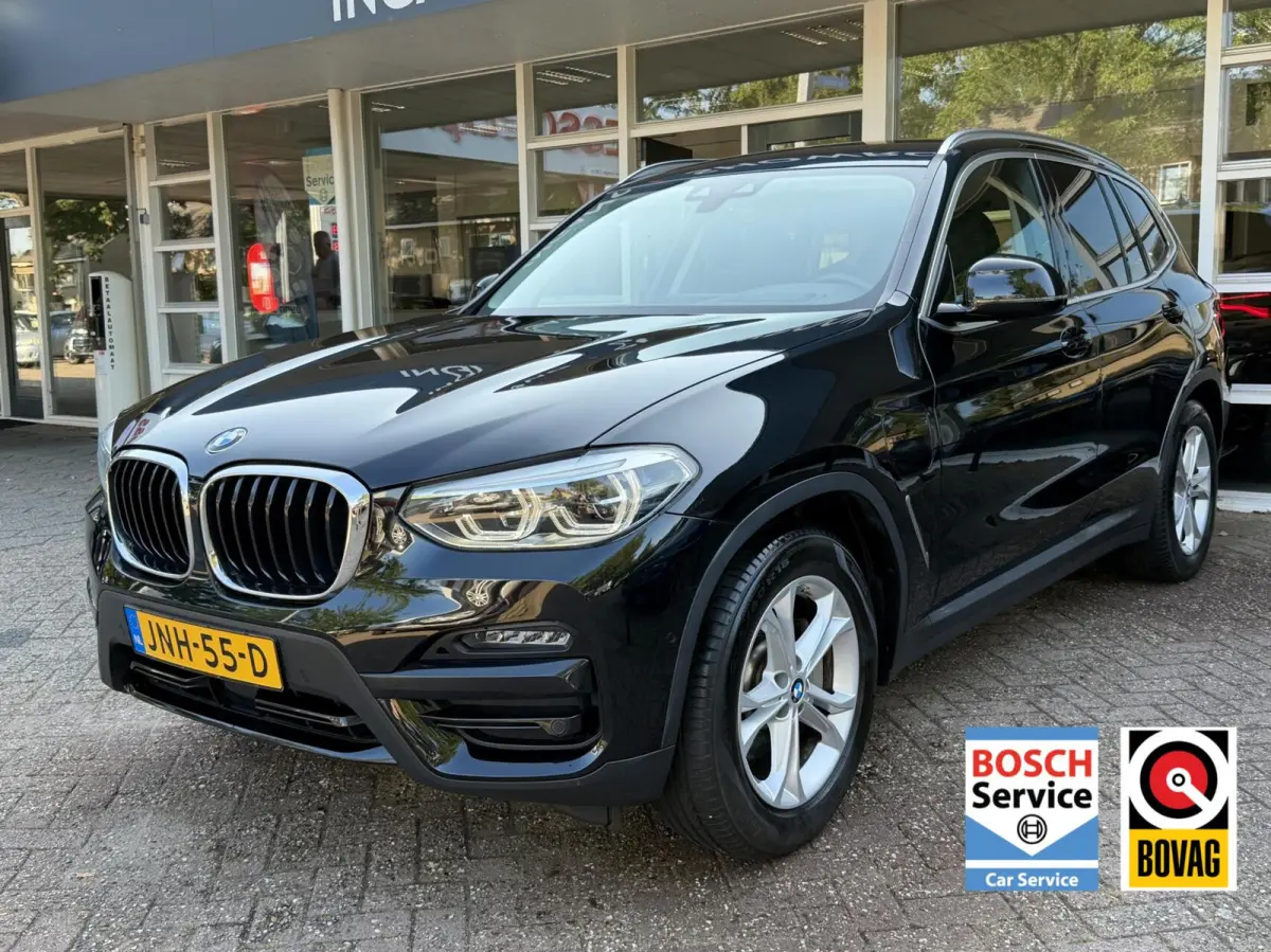 X Drive30 E High Executive, Led, Navi, Leer, Camera..