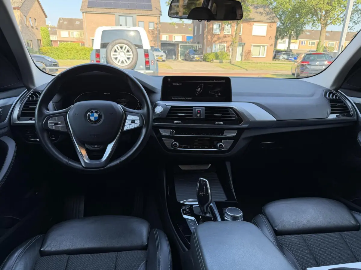X Drive30 E High Executive, Led, Navi, Leer, Camera..