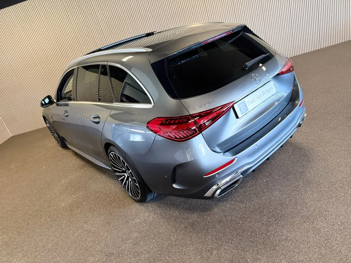 220D AMG STYLING-PANORAMA-CAMERA-TREKHAAK-DODEHOEK-COMPLEET