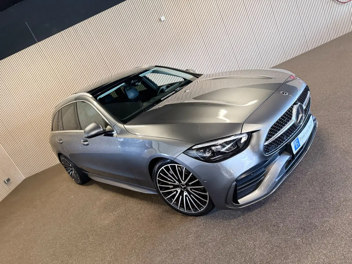 220D AMG STYLING-PANORAMA-CAMERA-TREKHAAK-DODEHOEK-COMPLEET