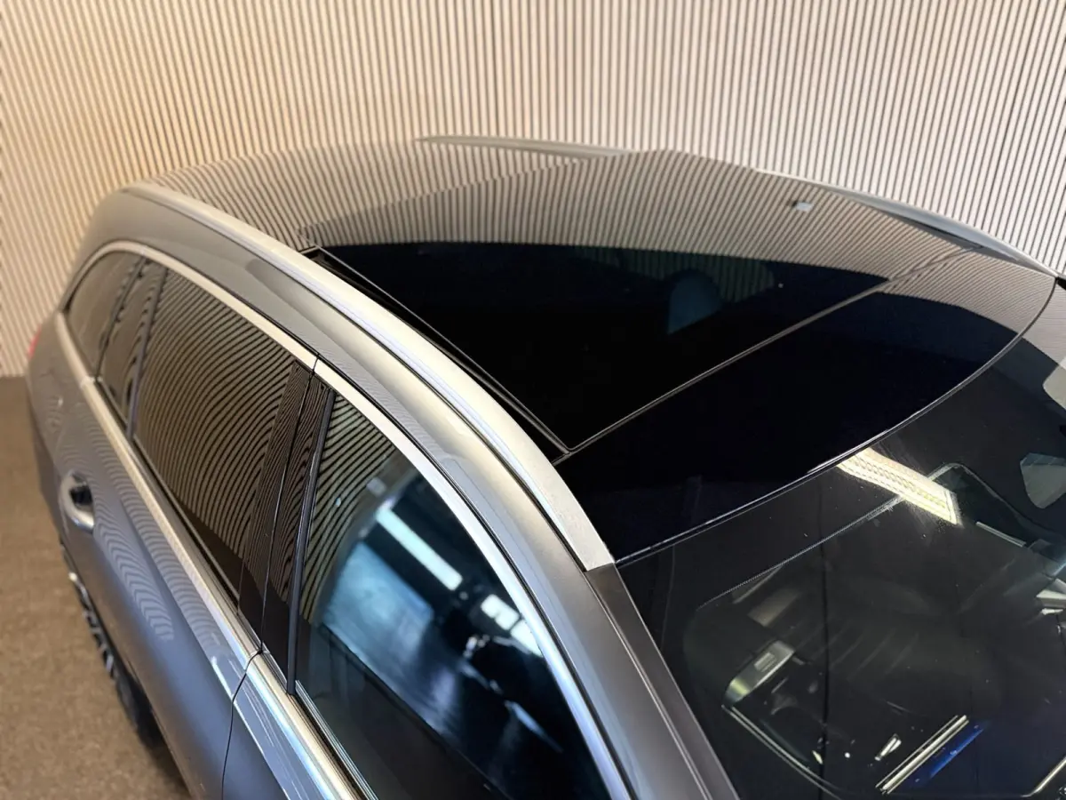 220D AMG STYLING-PANORAMA-CAMERA-TREKHAAK-DODEHOEK-COMPLEET