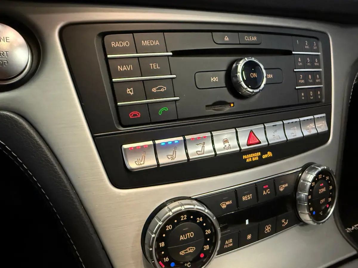400 AMG STYLING-RIJPAKKET-PANO-AIRSCARF-MEMORY-SOUND-ZEER COMPLEET