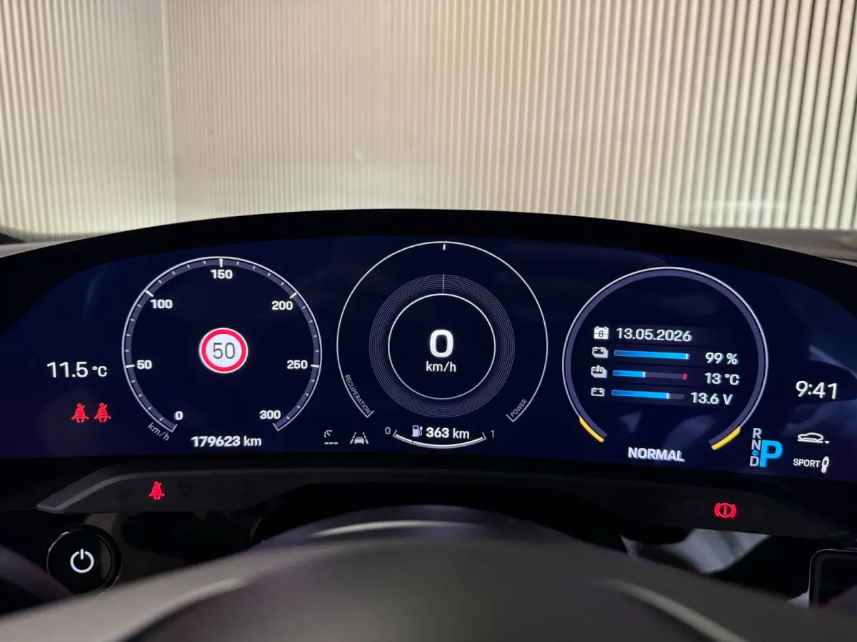 4 93 kWh-SOH 90%-PANORAMA-ADAP. STOELEN 18 VOUDIG-1e EIGENAAR-VOLLEDIG ONDERHOUDEN
