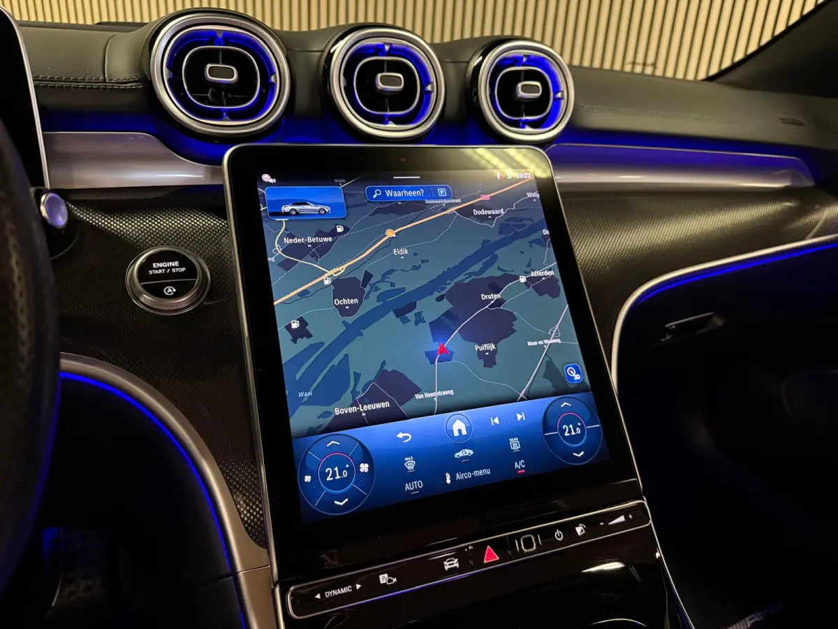 200 AMG STYLING-AIRSCARF-MEMORY-360 CAMERA-TREKHAAK-ZEER COMPLEET